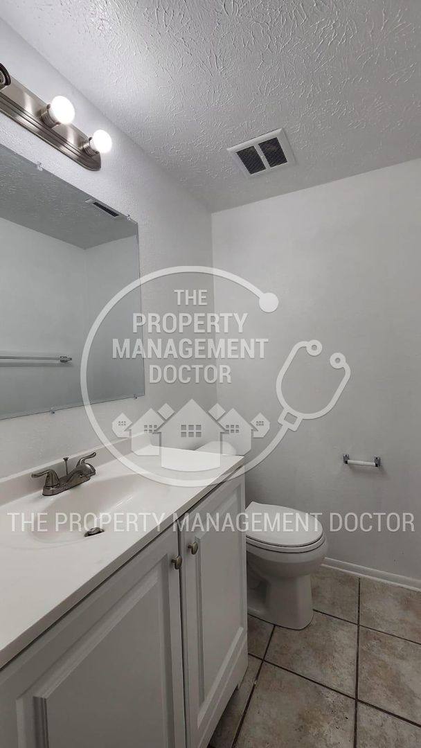 House for rent at 4710 Stonepointe Place, Tampa, FL 33634
