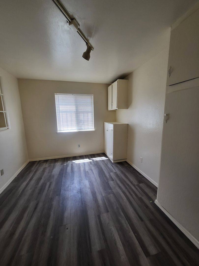 Apartment for rent at 5817 Central Ave NW, Albuquerque, NM 87105