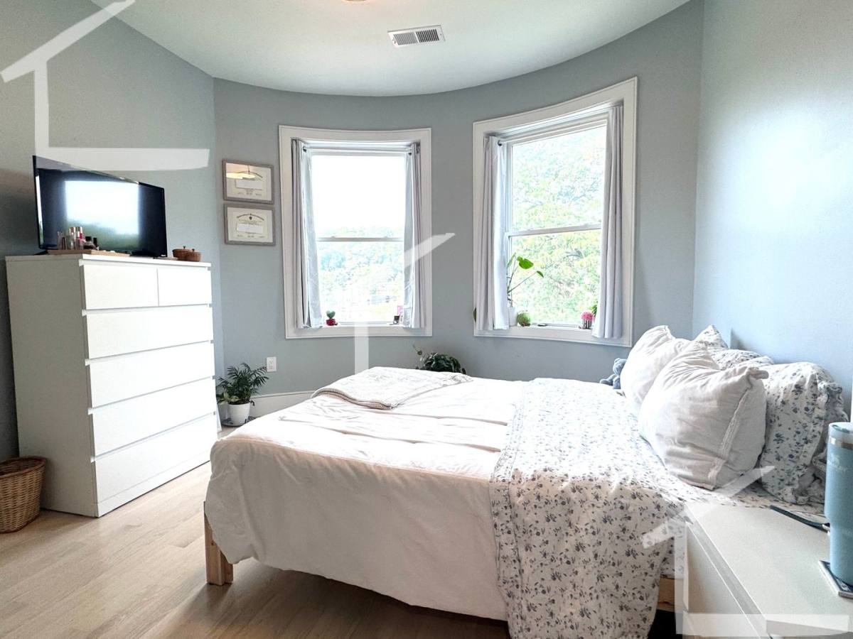 Townhouse for rent at 9 University Rd #7, Brookline, MA 02445