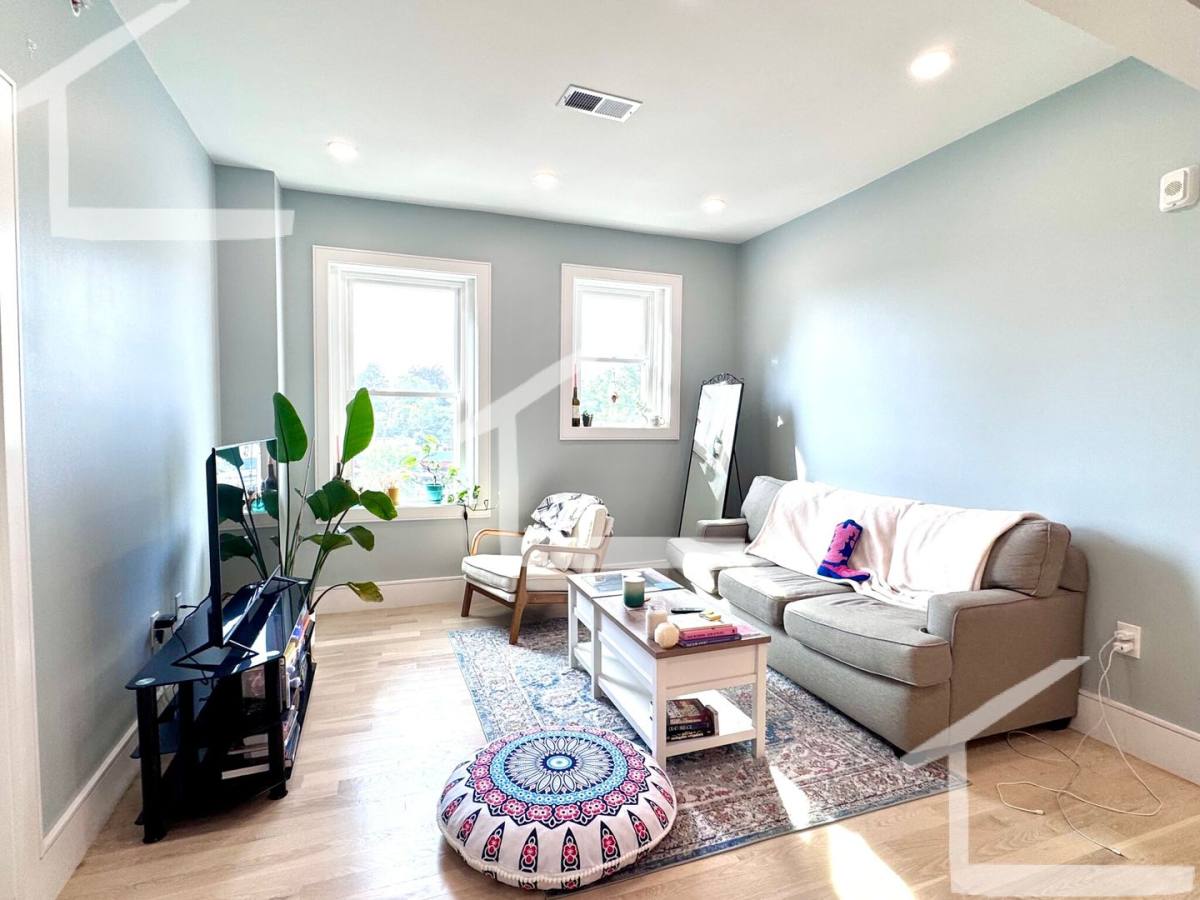 Townhouse for rent at 9 University Rd #7, Brookline, MA 02445