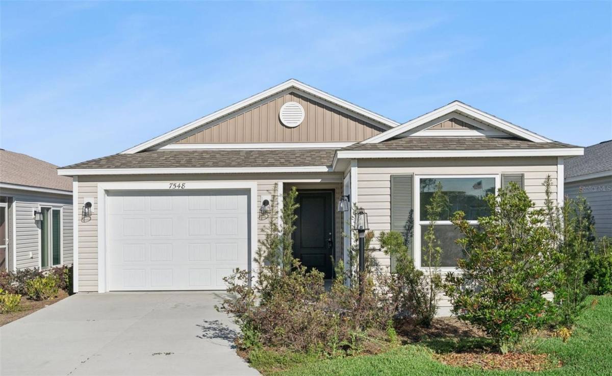 House for rent at 17548 Kuenher Court, Okahumpka, FL 34762