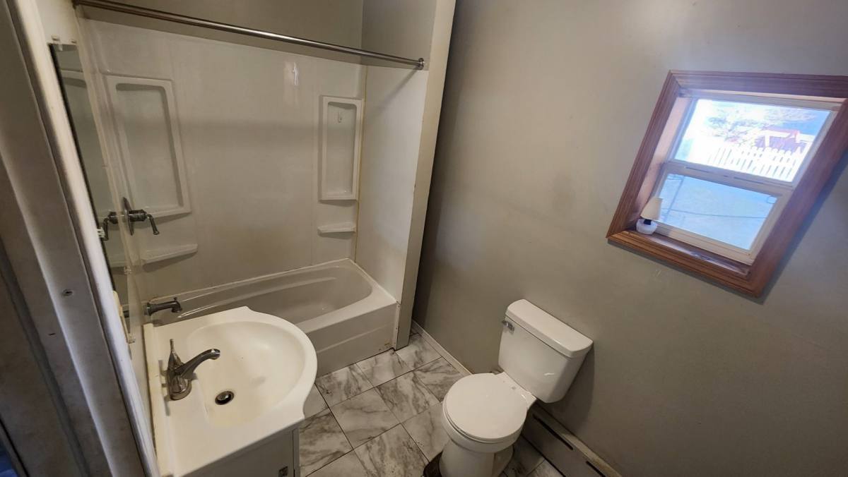 Apartment for rent at 243 E Broad St, Tamaqua, PA 18252