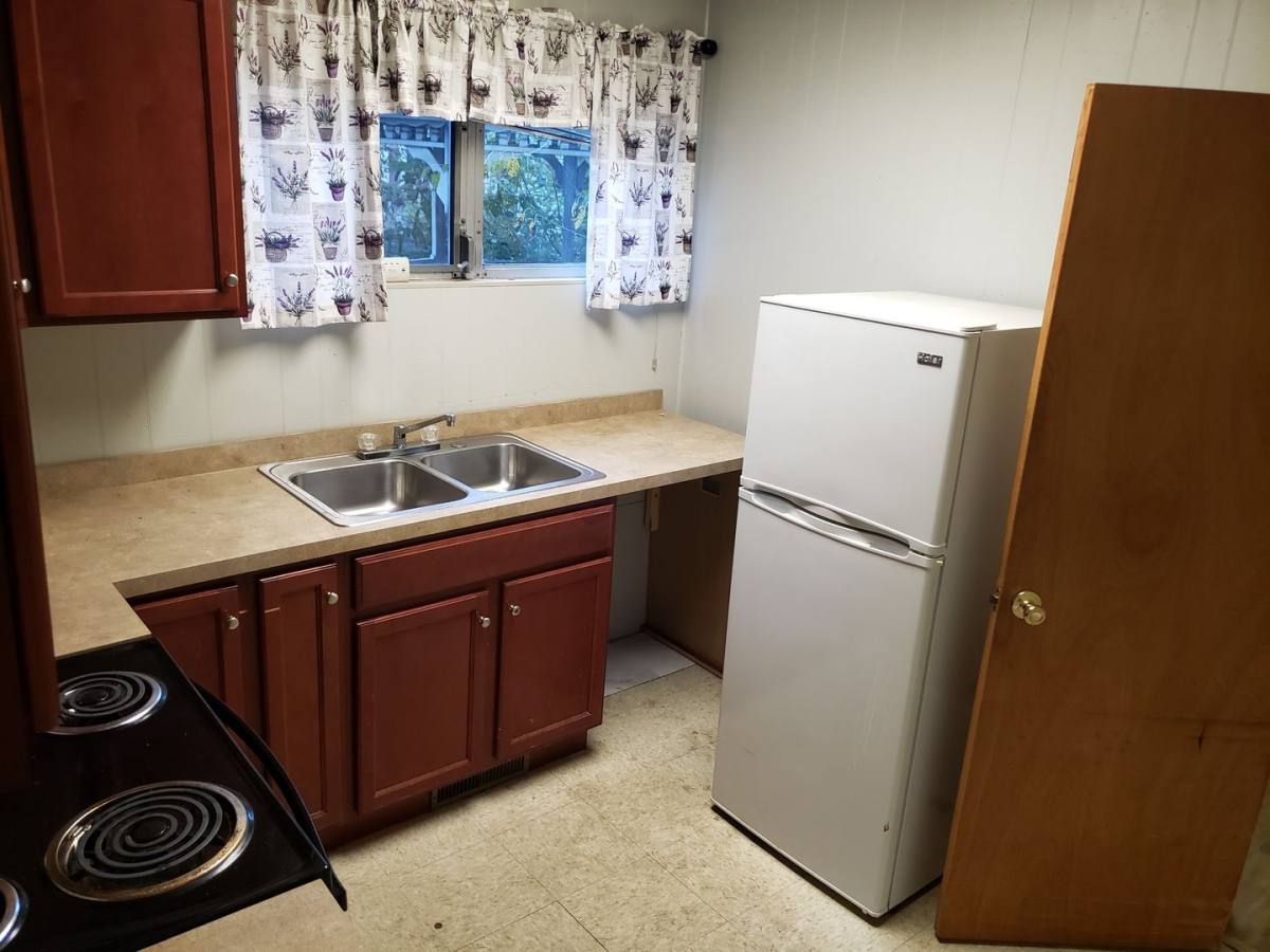 Apartment for rent at 243 E Broad St, Tamaqua, PA 18252