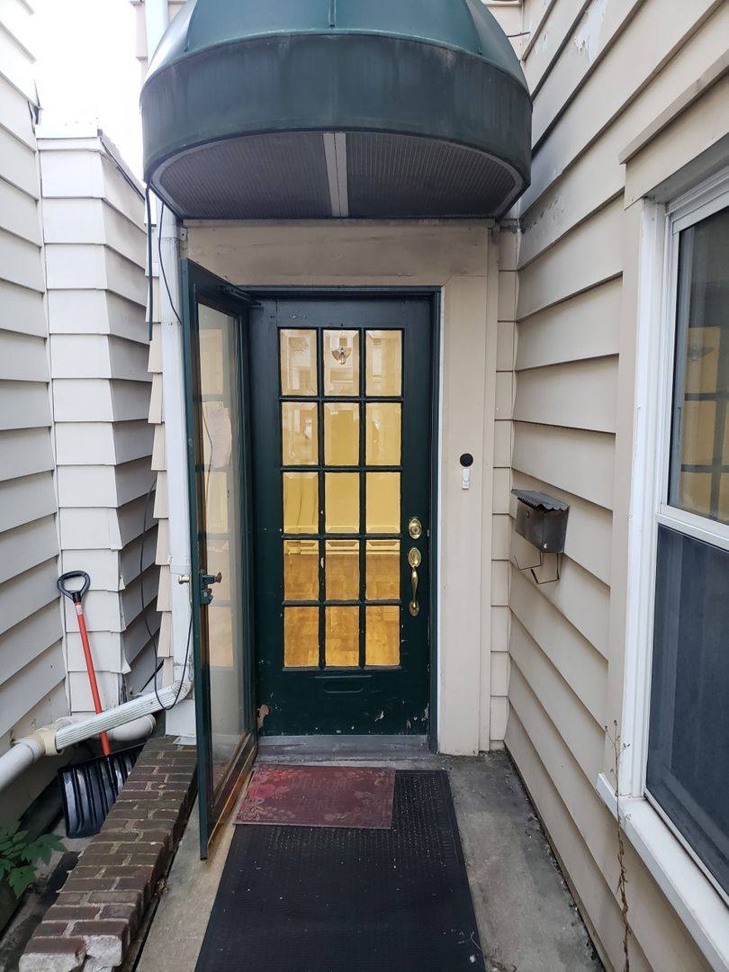 Apartment for rent at 243 E Broad St, Tamaqua, PA 18252
