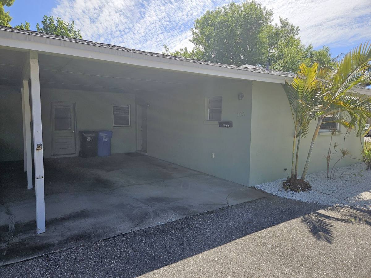 House for rent at 105 Base Ave E, Venice, FL 34285