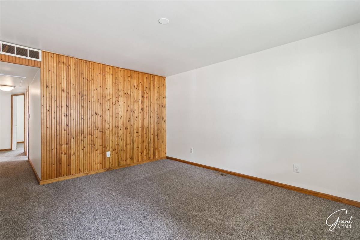 House for rent at 8684 Republic Ave, Warren, MI 48089