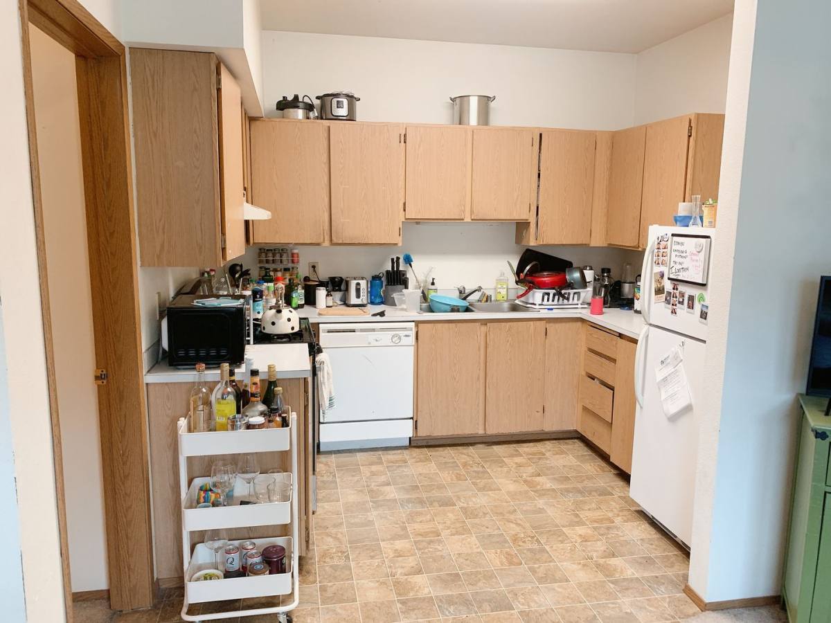 Apartment for rent at 310 E Chestnut St, Bellingham, WA 98225