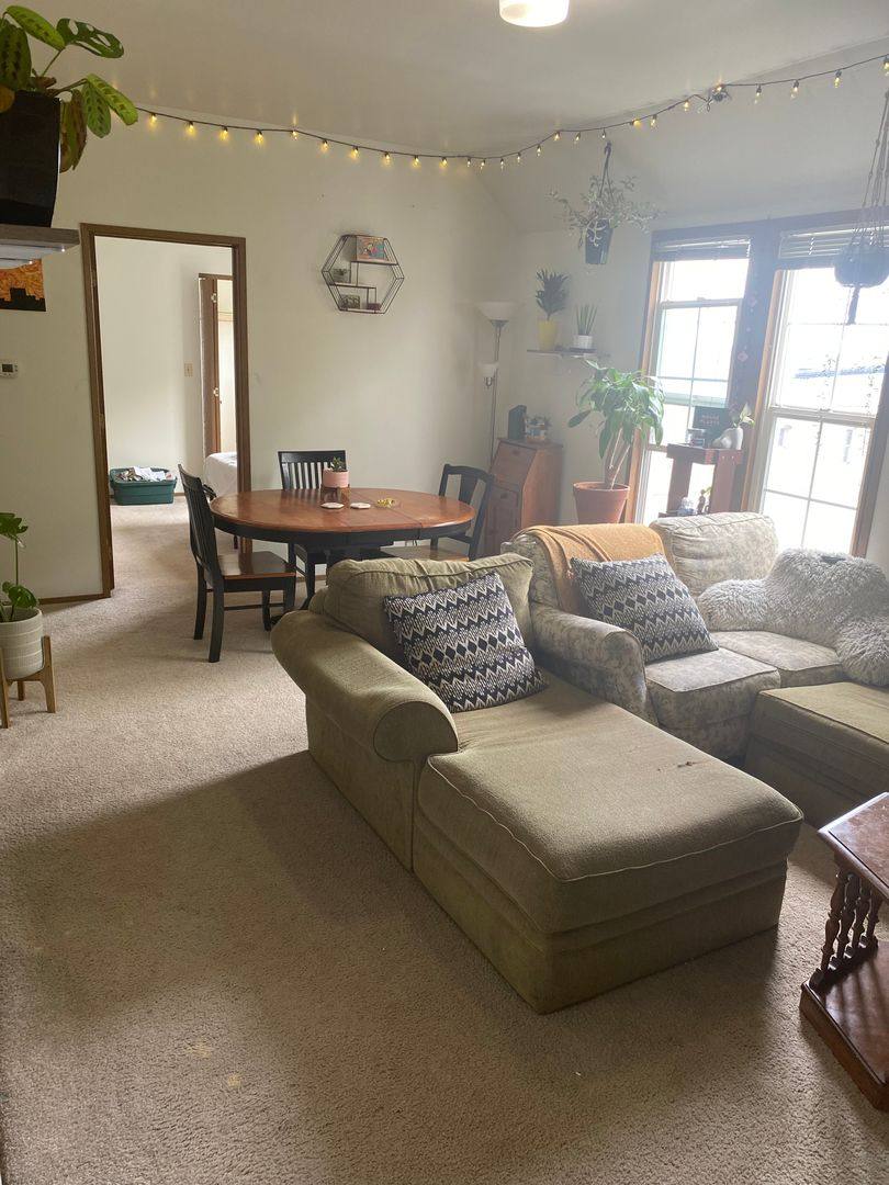 Apartment for rent at 310 E Chestnut St, Bellingham, WA 98225