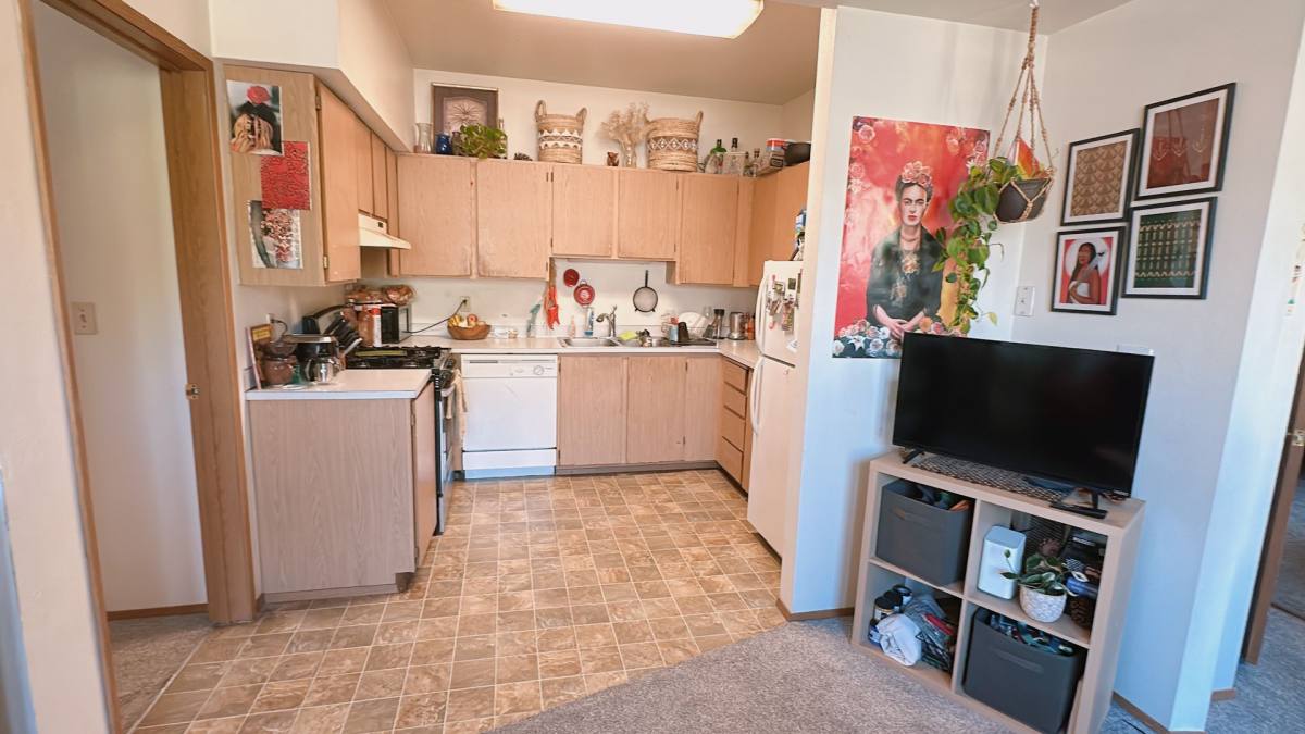 Apartment for rent at 310 E Chestnut St, Bellingham, WA 98225