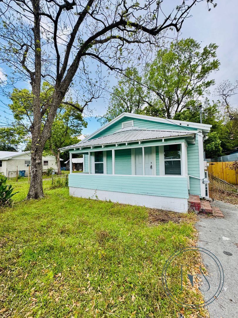 House for rent at 2408 Gordon St, Brunswick, GA 31520