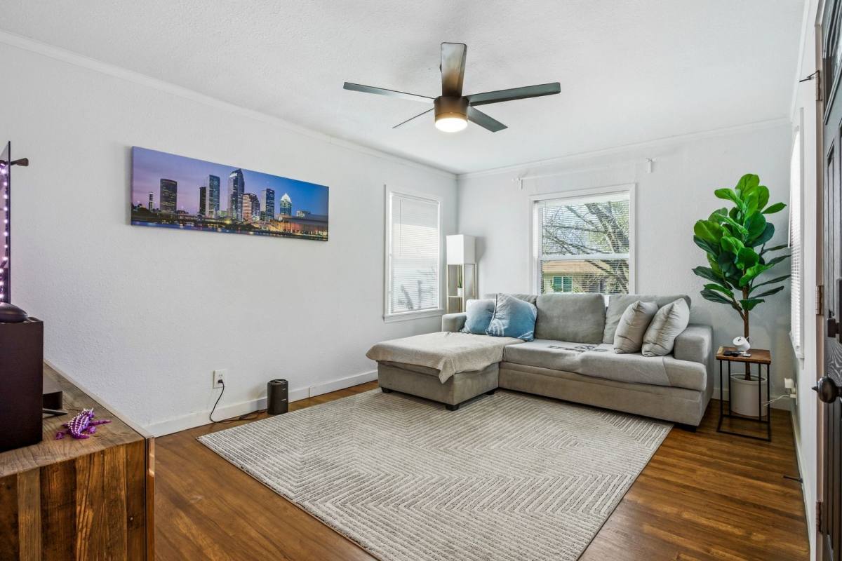 House for rent at 2837 S Hills Ave, Fort Worth, TX 76109