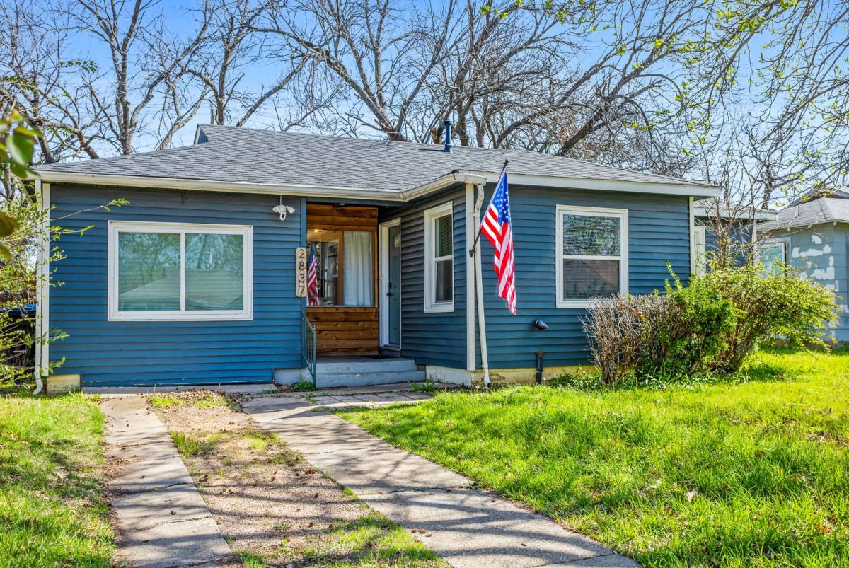 House for rent at 2837 S Hills Ave, Fort Worth, TX 76109
