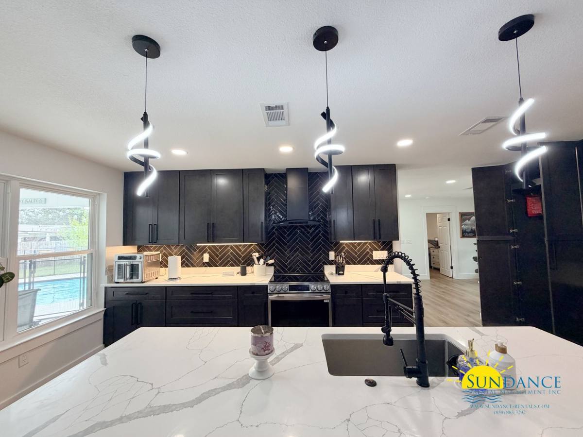 House for rent at 618 Country Club Ave, Fort Walton Beach, FL 32547