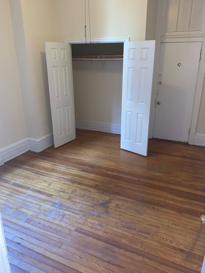 Apartment for rent at 12 E Main St, Richmond, VA 23219