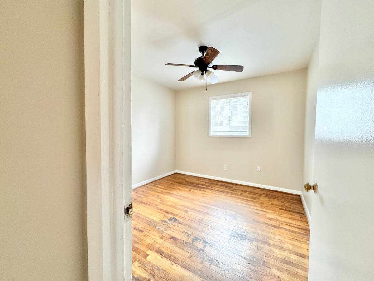 Apartment for rent at 701 S Chapman St #7, Greensboro, NC 27403