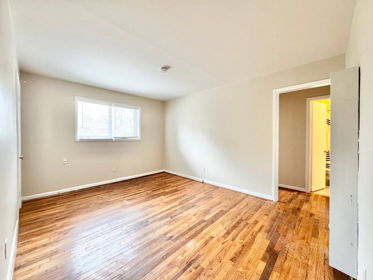 Apartment for rent at 701 S Chapman St #7, Greensboro, NC 27403