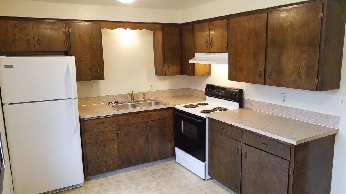 Apartment for rent at 1143 6th St NW, Salem, OR 97304