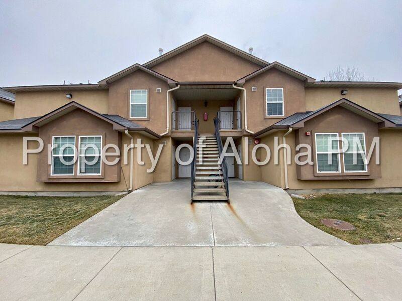 House for rent at 1033 W Pine Ave #3, Meridian, ID 83642