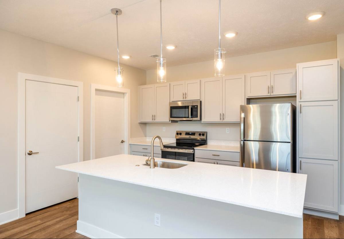 Apartment for rent at 18217 Cary St, Omaha, NE 68136