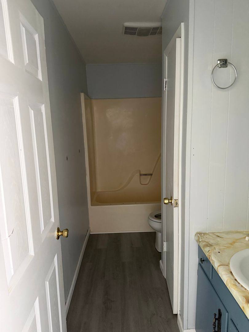 Apartment for rent at 499 N Hawkins St, Rogersville, TN 37857