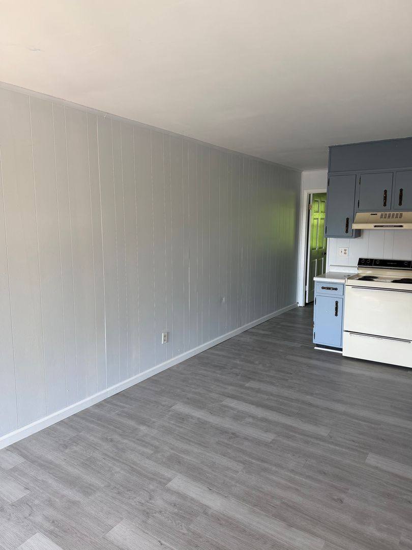 Apartment for rent at 499 N Hawkins St, Rogersville, TN 37857