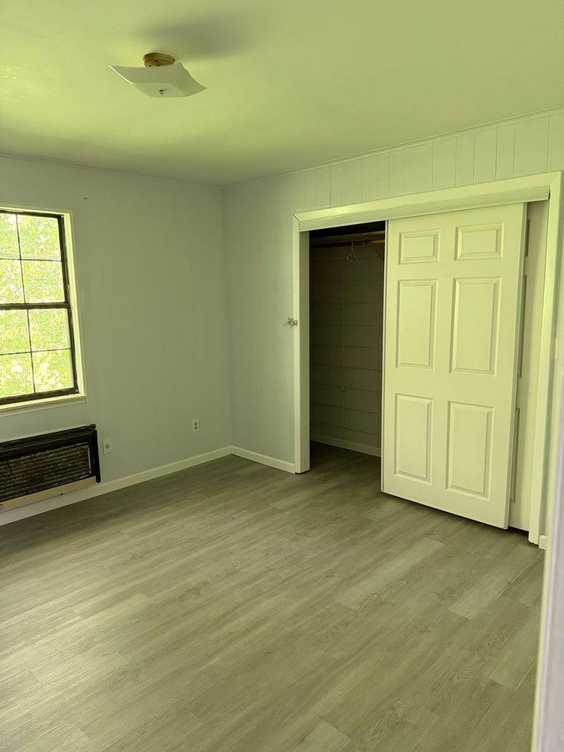 Apartment for rent at 499 N Hawkins St, Rogersville, TN 37857