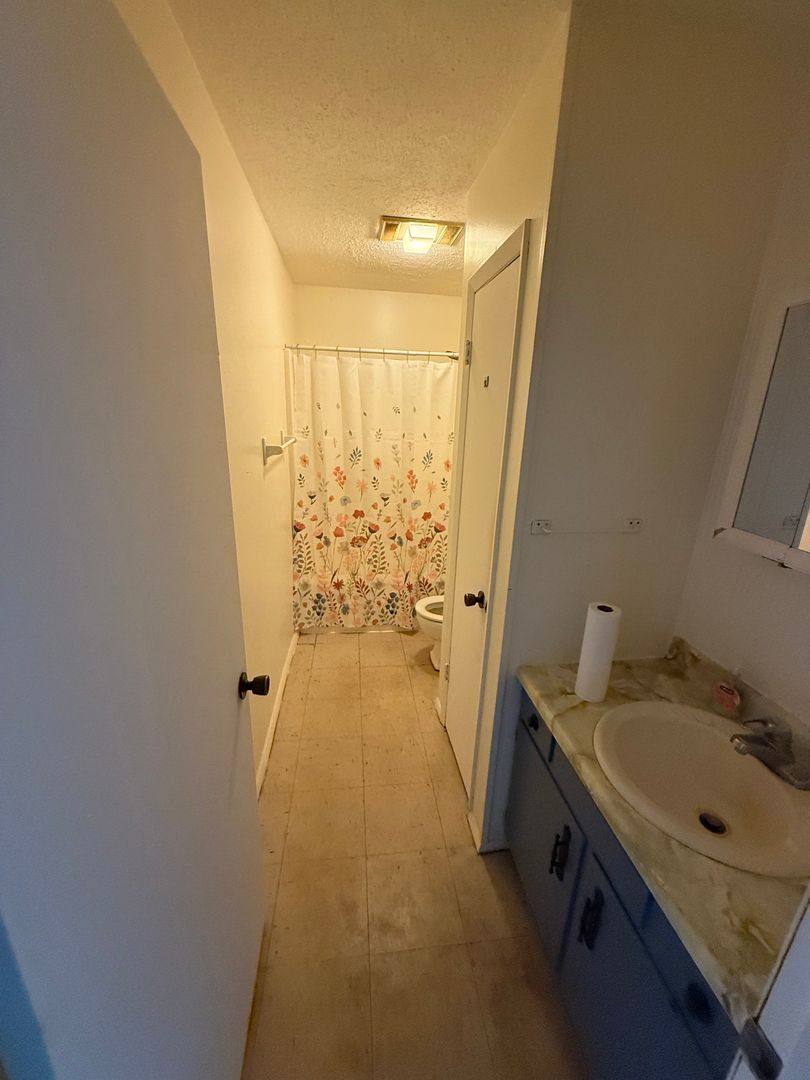 Apartment for rent at 499 N Hawkins St, Rogersville, TN 37857
