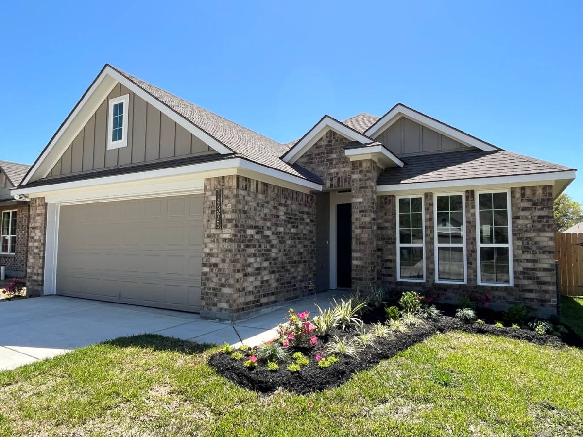 House for rent at 14375 N Summerchase Circle, Willis, TX 77318