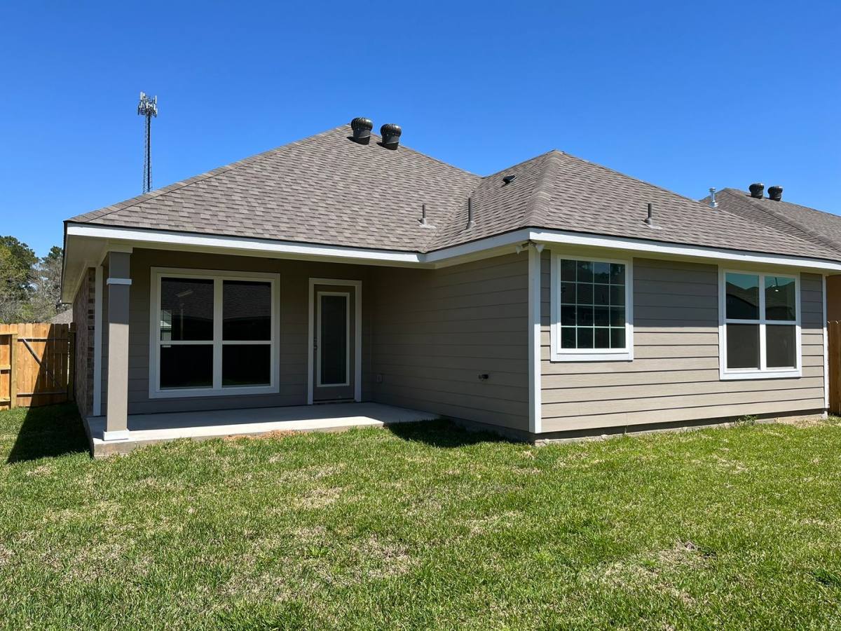 House for rent at 14375 N Summerchase Circle, Willis, TX 77318