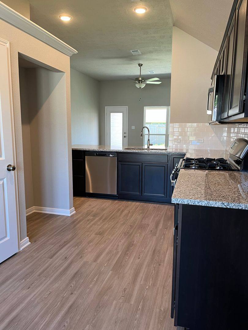 House for rent at 14375 N Summerchase Circle, Willis, TX 77318