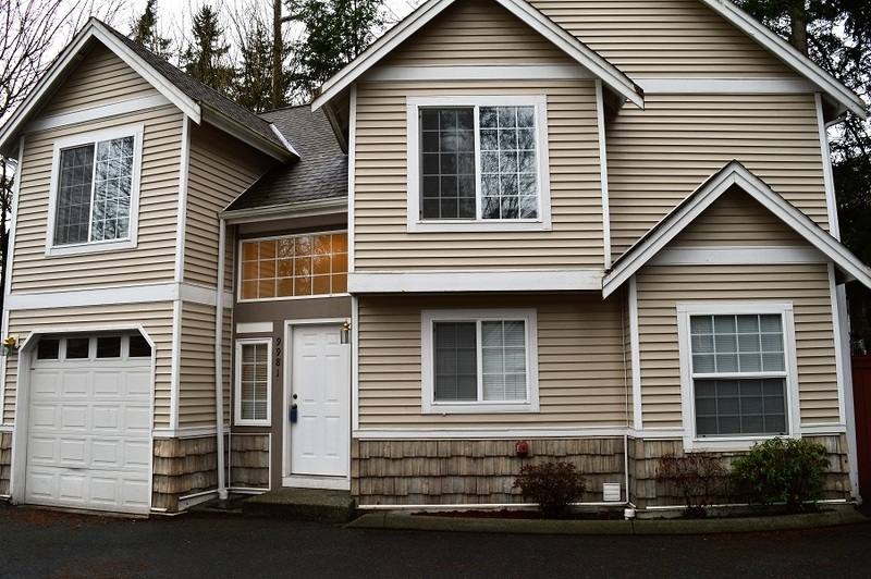 Townhouse for rent at 9981 Avondale Rd NE, Redmond, WA 98052