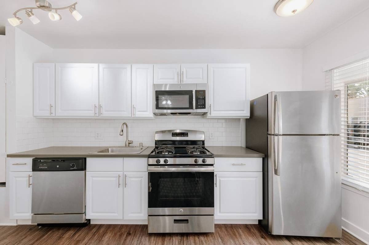Apartment for rent at 4127-4135 Monroe St, Los Angeles, CA 90029