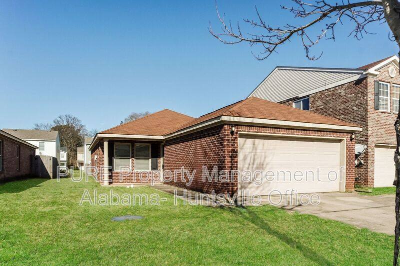 House for rent at 135 Wethersfield Dr, Harvest, AL 35749