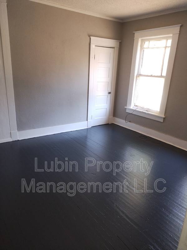 House for rent at 1628 E McLemore Ave, Memphis, TN 38106