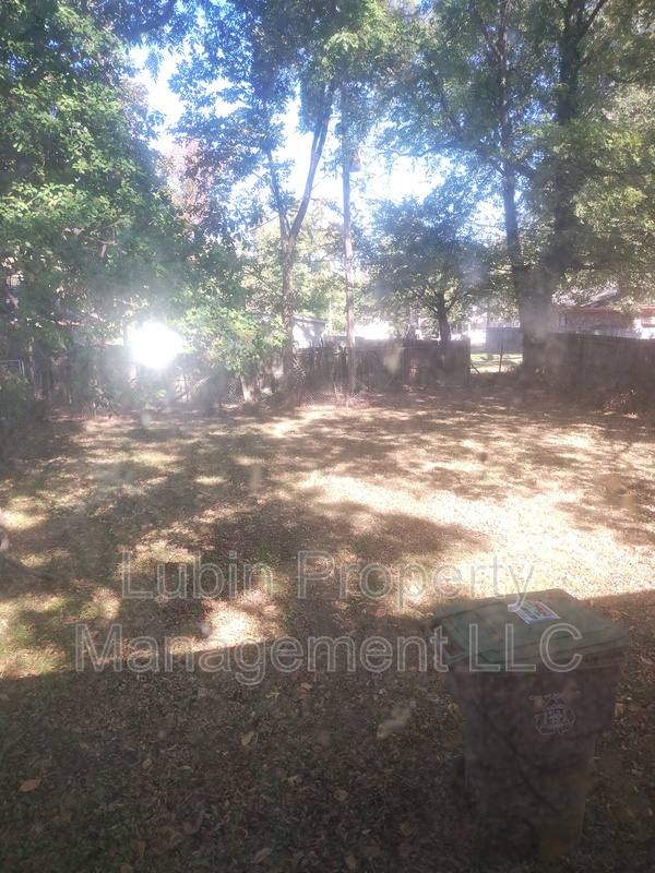 House for rent at 1628 E McLemore Ave, Memphis, TN 38106