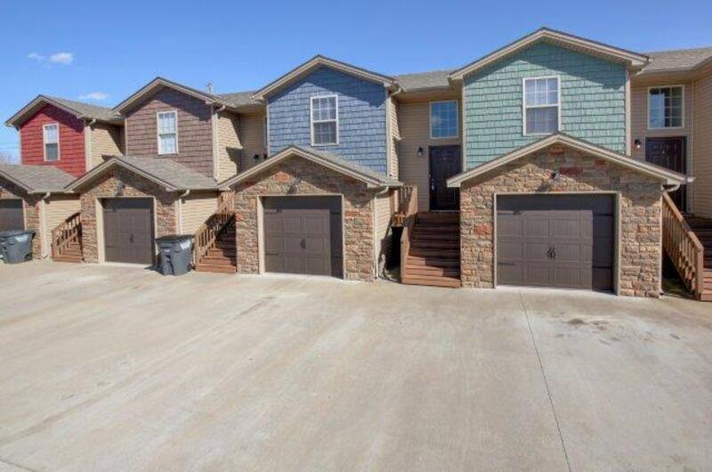Townhouse for rent at 1718-H Thistlewood Dr, Clarksville, TN 37042