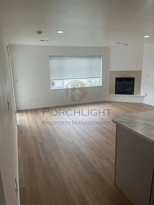 Condo for rent at 208 Noble St #1, Sumas, WA 98295