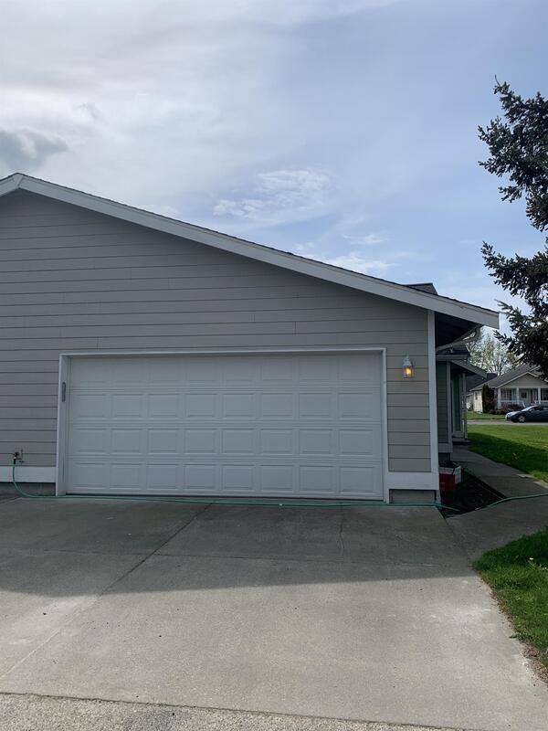 Condo for rent at 208 Noble St #1, Sumas, WA 98295