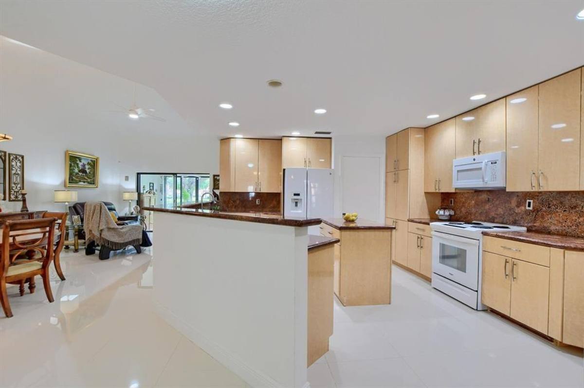House for rent at 65 Centennial Court, Deerfield Beach, FL 33442