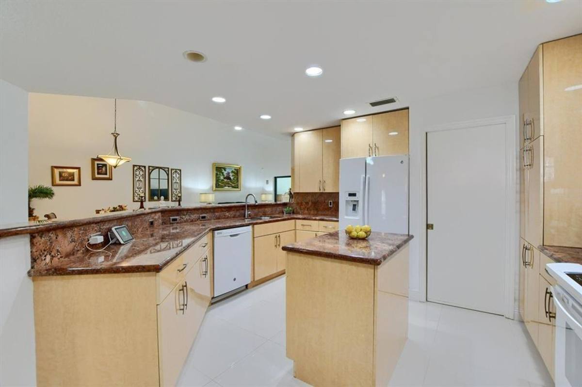 House for rent at 65 Centennial Court, Deerfield Beach, FL 33442