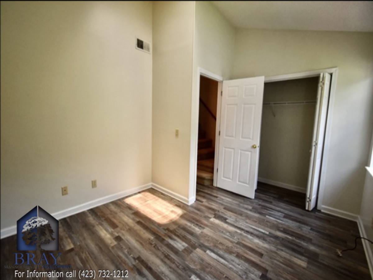 Townhouse for rent at 2931 Broad St, Bristol, TN 37620