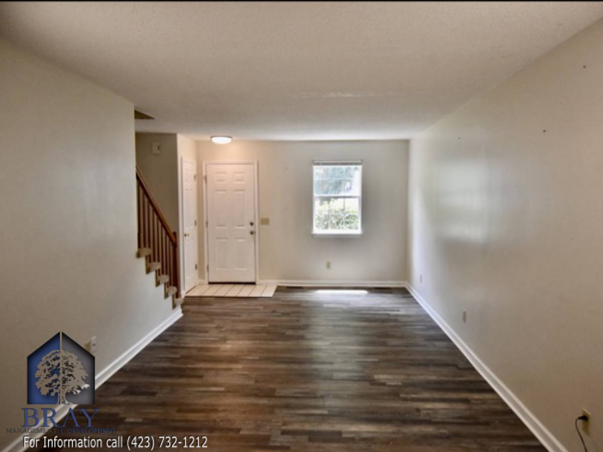 Townhouse for rent at 2931 Broad St, Bristol, TN 37620