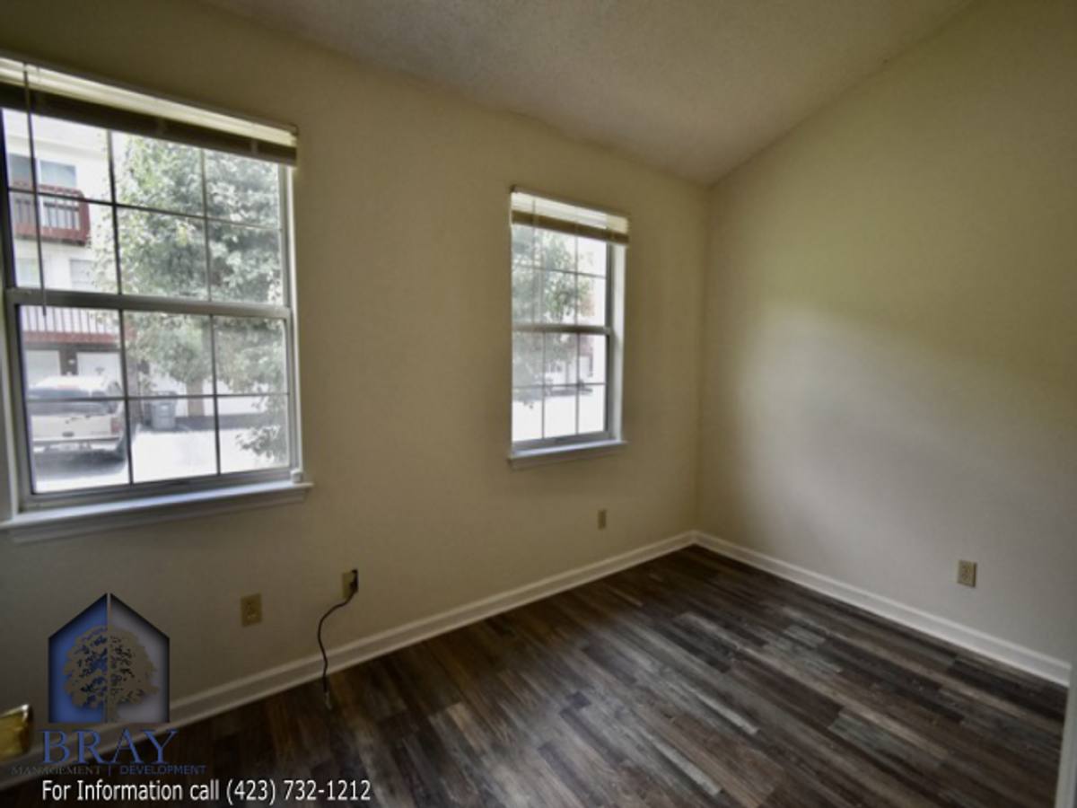 Townhouse for rent at 2931 Broad St, Bristol, TN 37620