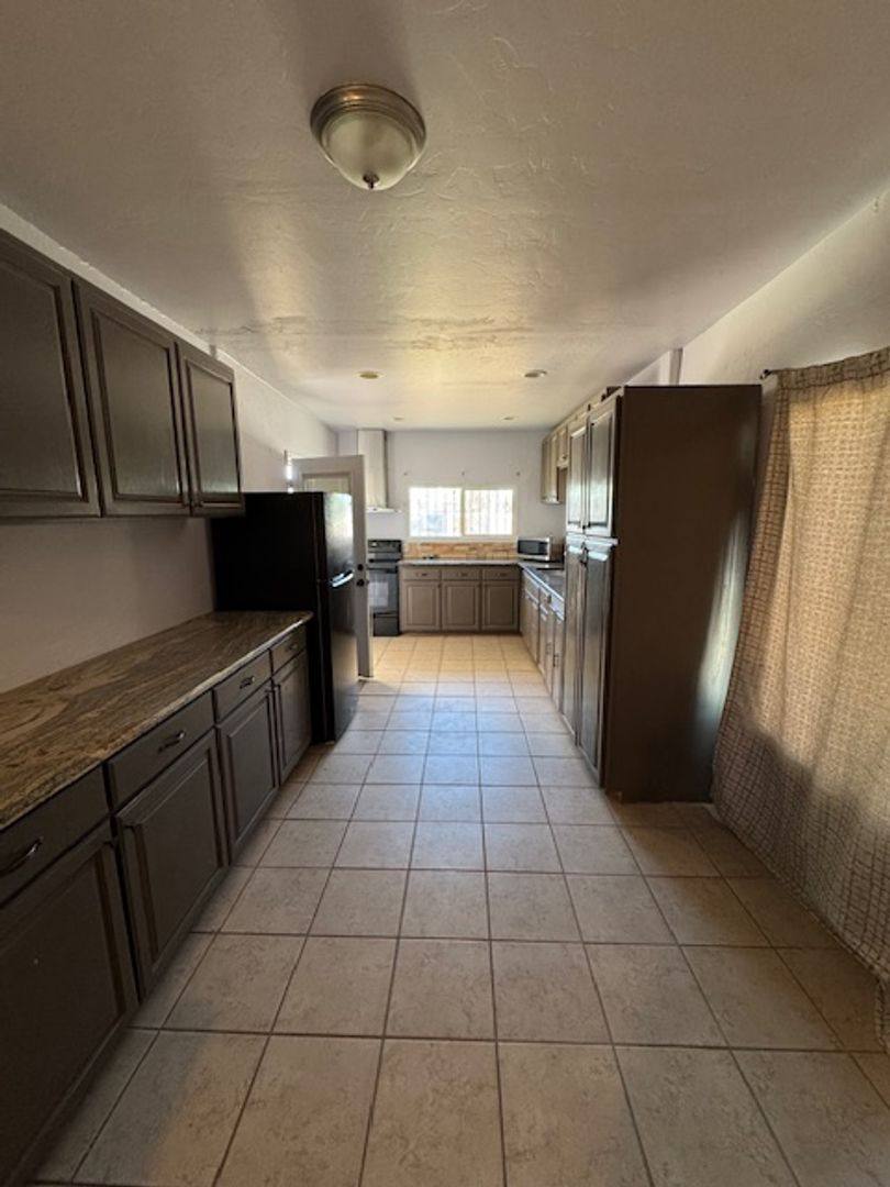 House for rent at 202 E 32nd St, Tucson, AZ 85713