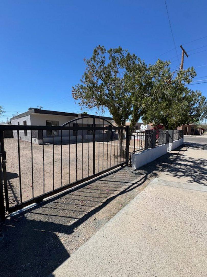 House for rent at 202 E 32nd St, Tucson, AZ 85713