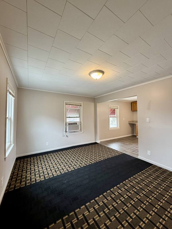 Apartment for rent at 82 Poplar St #2, Wyandotte, MI 48192