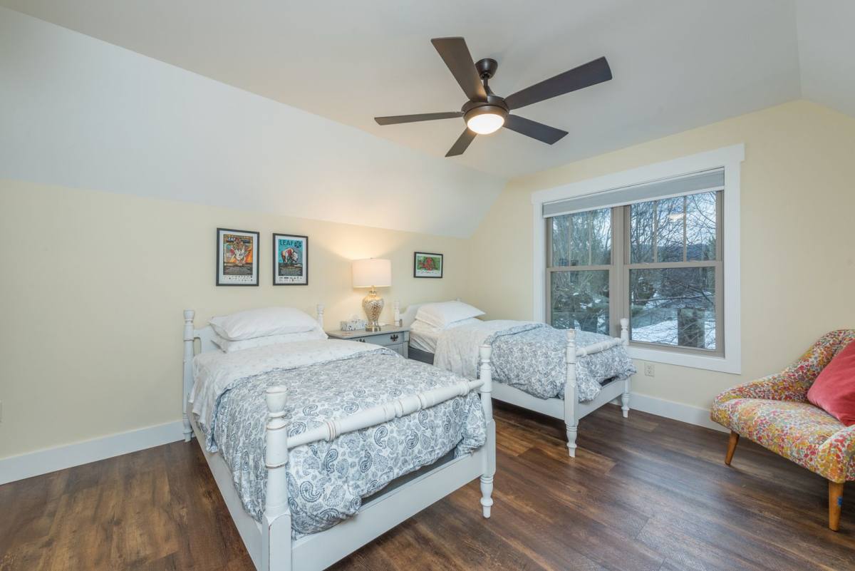 House for rent at 66 Terry Estate Dr, Black Mountain, NC 28711