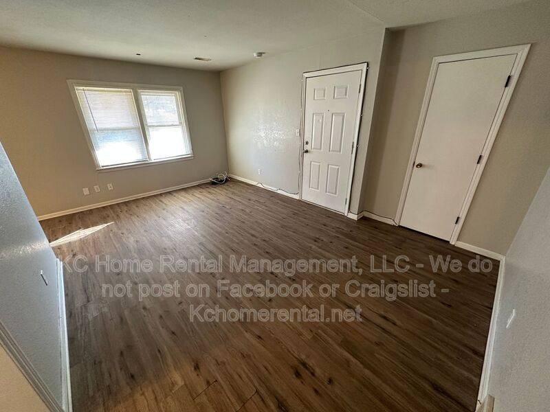 Apartment for rent at 13428 Spring St, Grandview, MO 64030