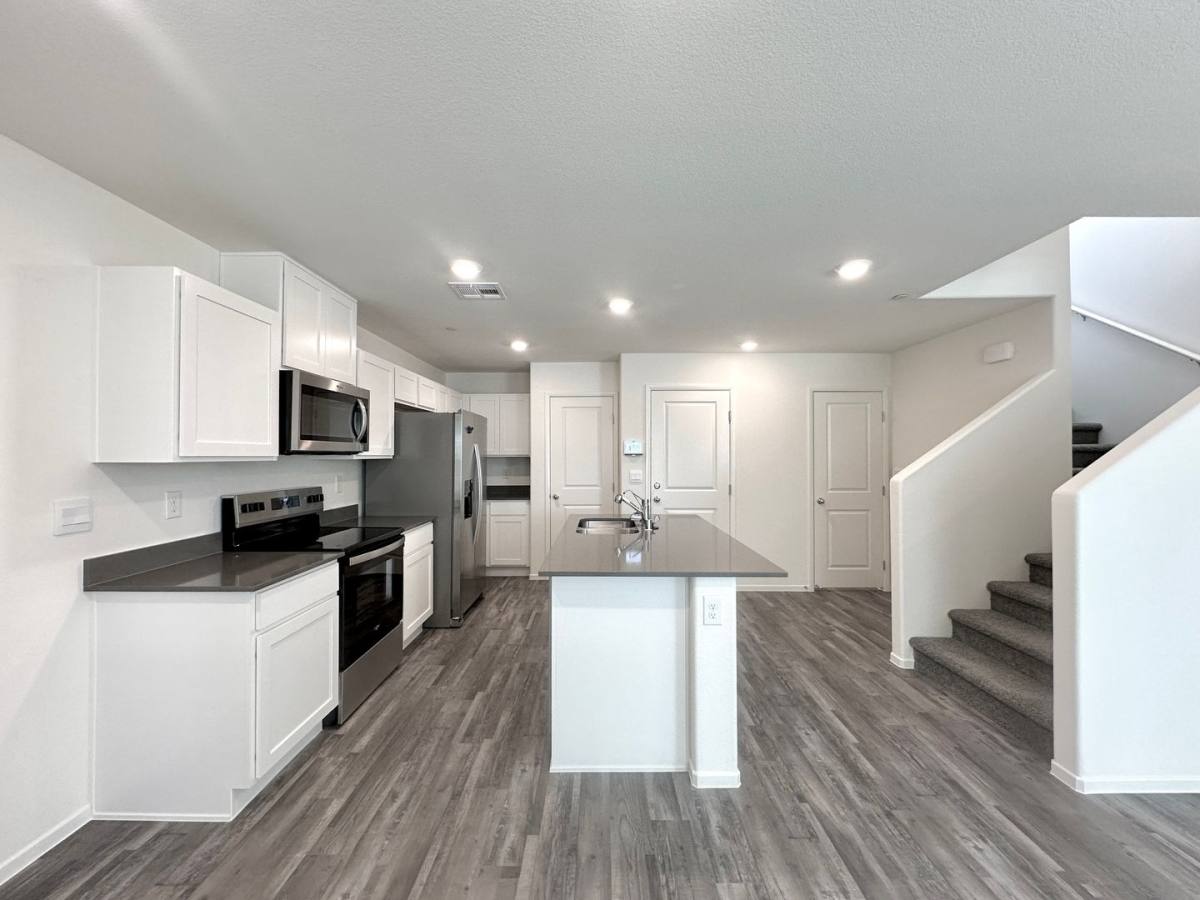 Townhouse for rent at 4921 Hunter Mesa Ave, Las Vegas, NV 89139