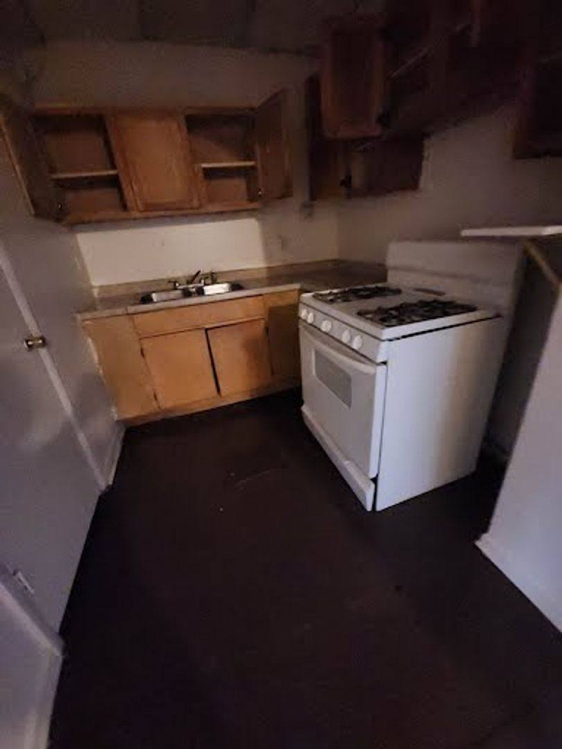 Apartment for rent at 2323-2337 S 5th St, Milwaukee, WI 53207